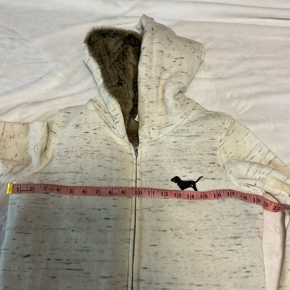 2014 PINK Victoria's Secret Faux Fur Jacket - Picture 13 of 13